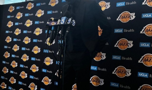 xingkong.com-艾顿：我们现在想要夺冠 我与奥尼尔经常联系&amp;那是我大叔叔