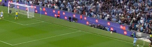 星空体育-【英超】哈兰德连场戴帽 胡利安双响+中柱 曼城6比0