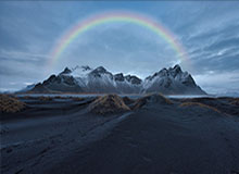 马拉多纳告别仪式：阿根廷、博卡球衣与鲜花相伴